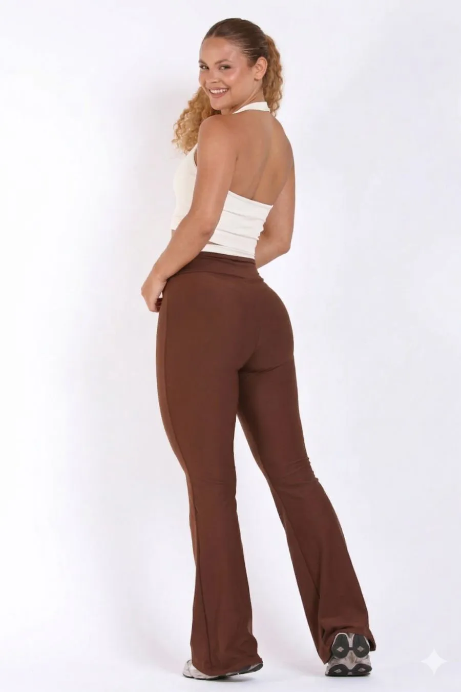 Conjunto Poliamida Calça Flare com Frente Única Bicolor Off, vista traseira