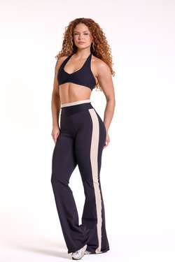 Calça preta academia: conjunto calça flare preta com top dupla face, frente